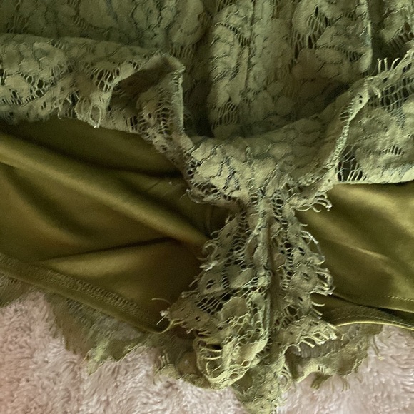 Romper - Picture 3 of 6